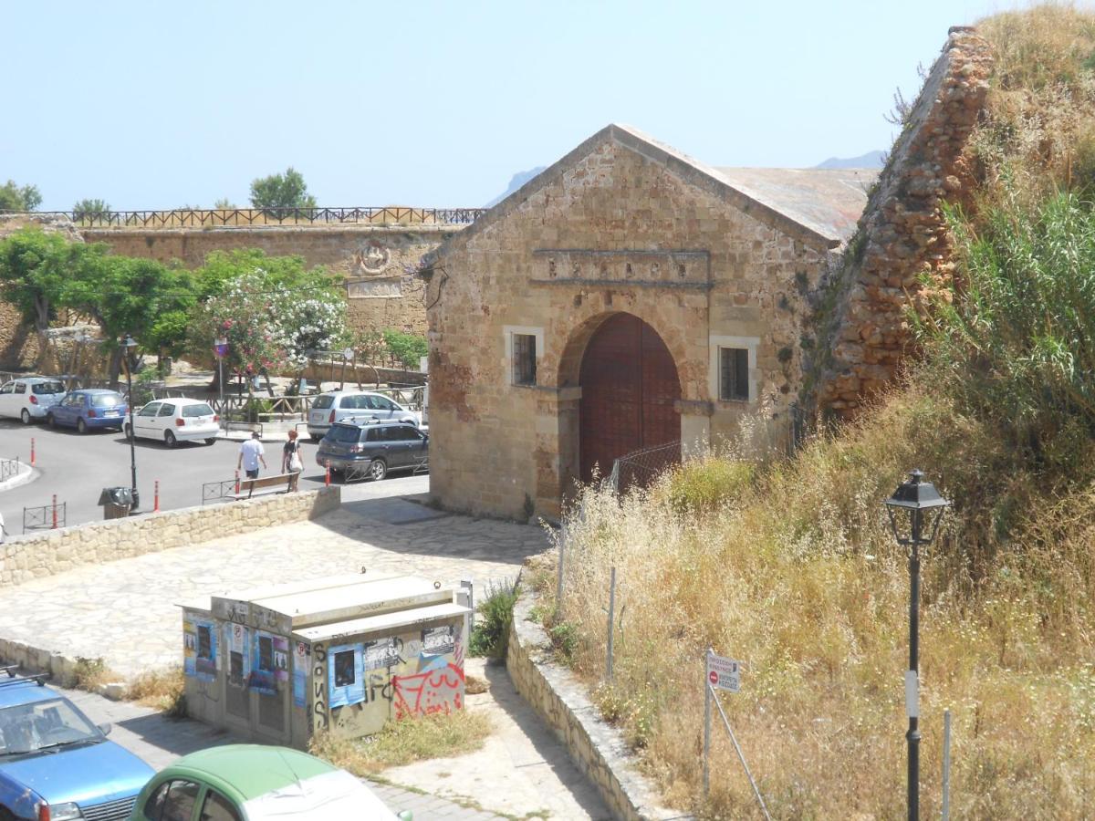 شقة Domus Nicola خانيا المظهر الخارجي الصورة